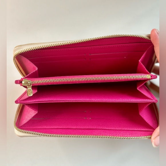 Louis Vuitton Limited Edition Azur Zippy Wallet (comes with box) - Picture 5 of 5